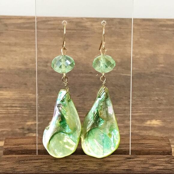 Mother Of Pearl Shell AB Crystal Glass Faceted Bead Gold Tone Drop Earring Green - Picture 2 of 15